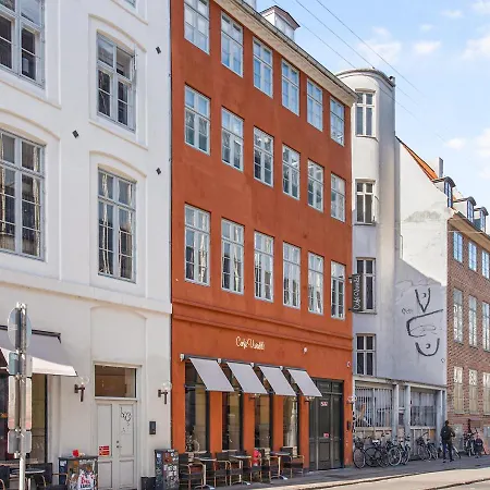 Sanders Regent - Inviting One-bedroom Near Square Apartment